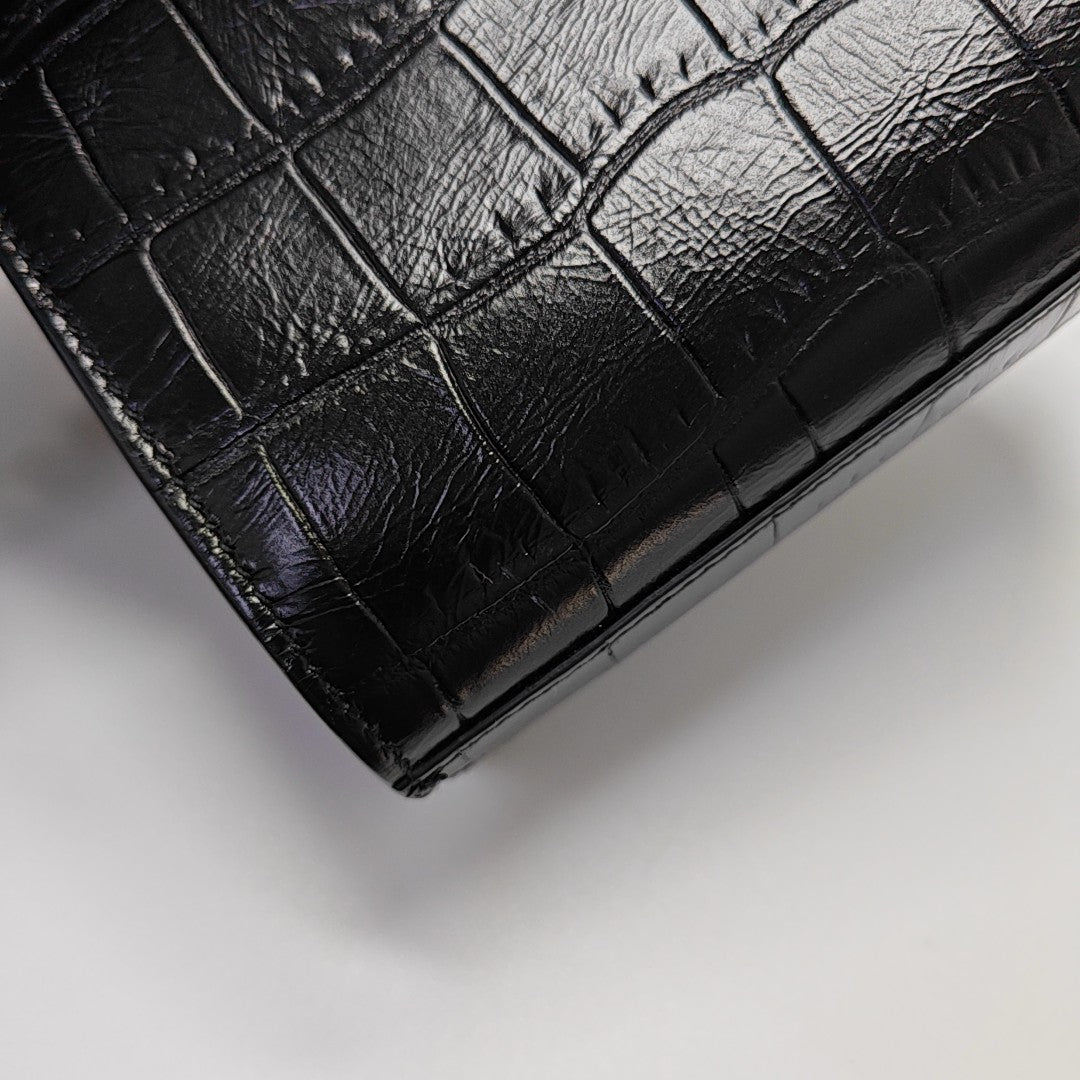Authenticated pre-owned  SAC DE JOUR Calfskin Black - Tote Bag at Looply