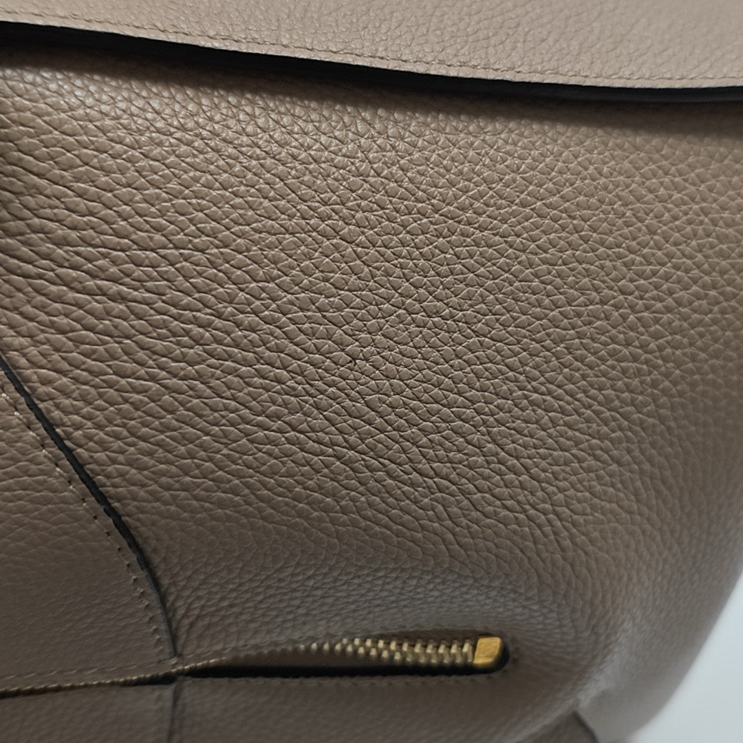 Hammock Small Calfskin Beige