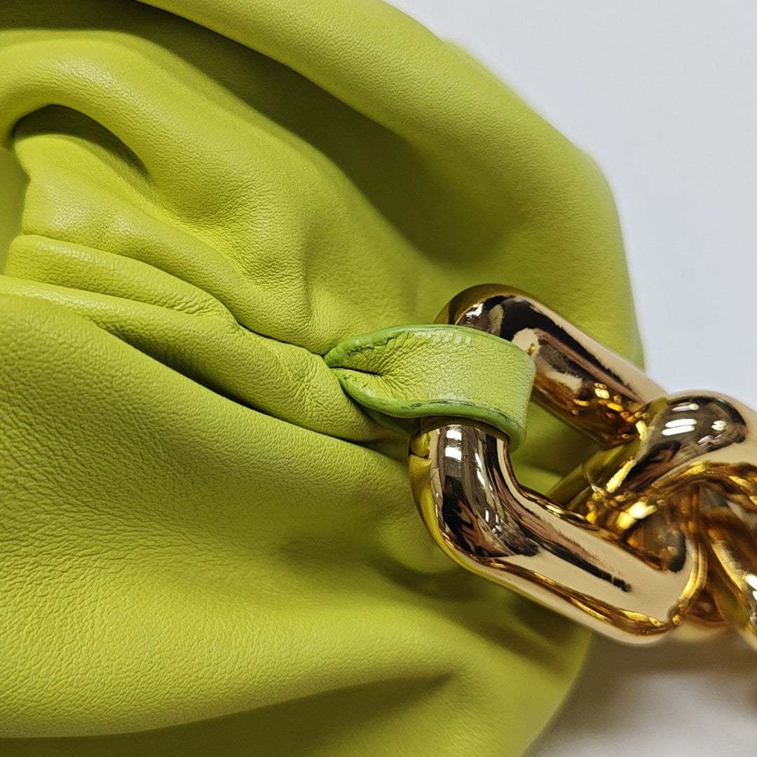 The Pouch Calfskin Green