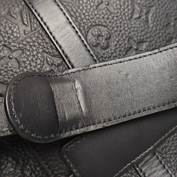 CHRISTOPHER Monogram Calfskin Black