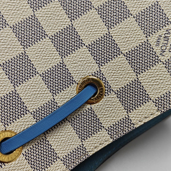 NÉONOÉ MM Damier Azur Coated Canvas White