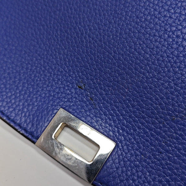 TRAPEZE Medium Calfskin Blue
