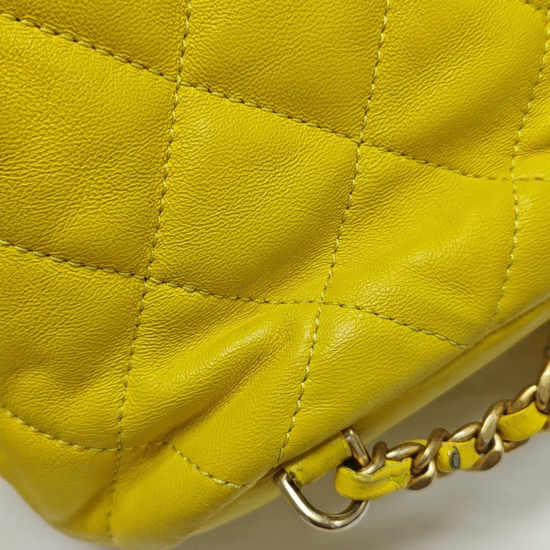 DRAWSTRING Quilted Lambskin Yellow