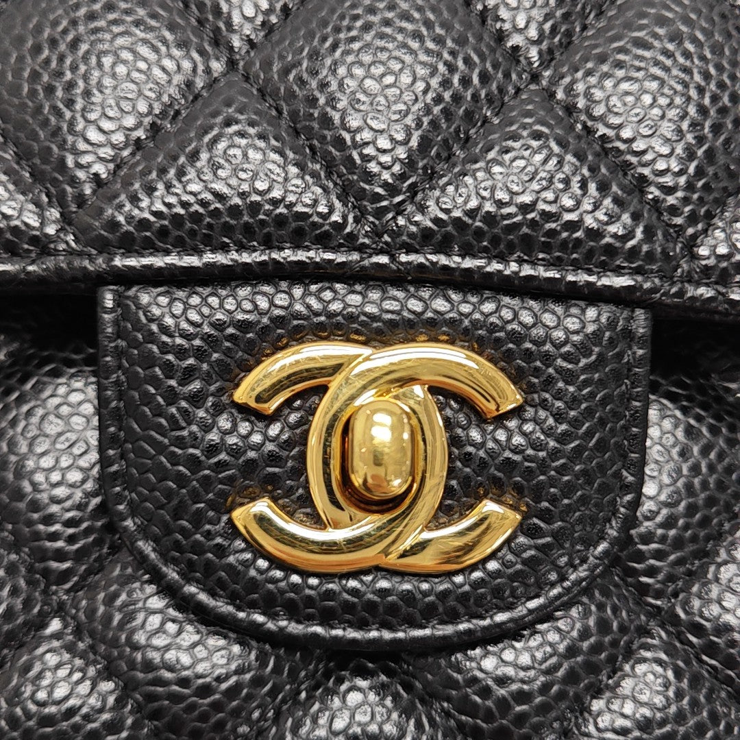 CLASSIC FLAP Medium Quilted Grained Calfskin Black