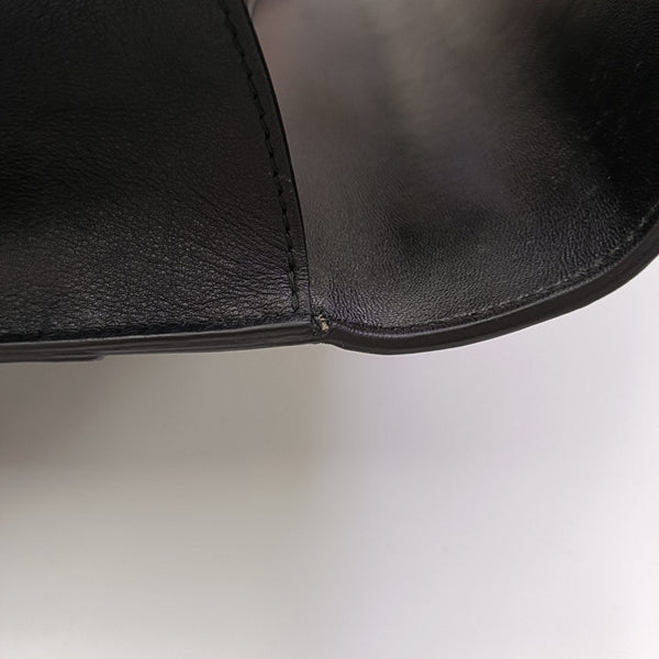 30 Montaigne Calfskin Black