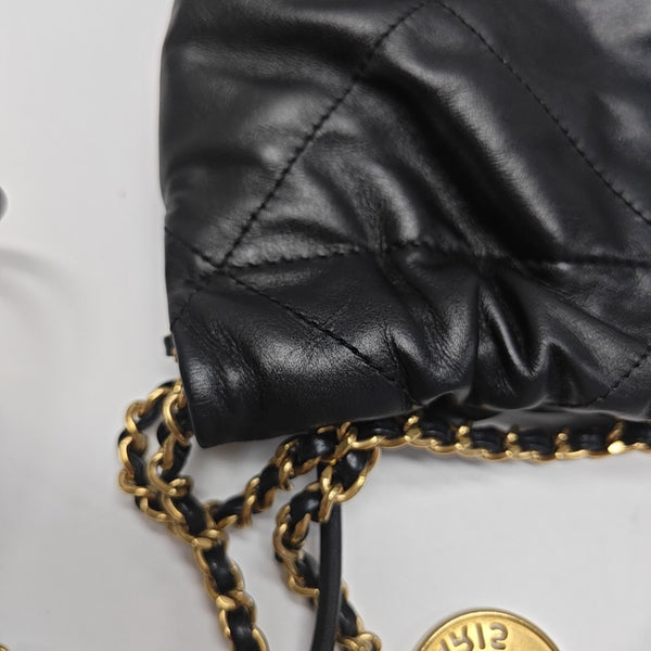 CHANEL 22 Mini Quilted Calfskin Black
