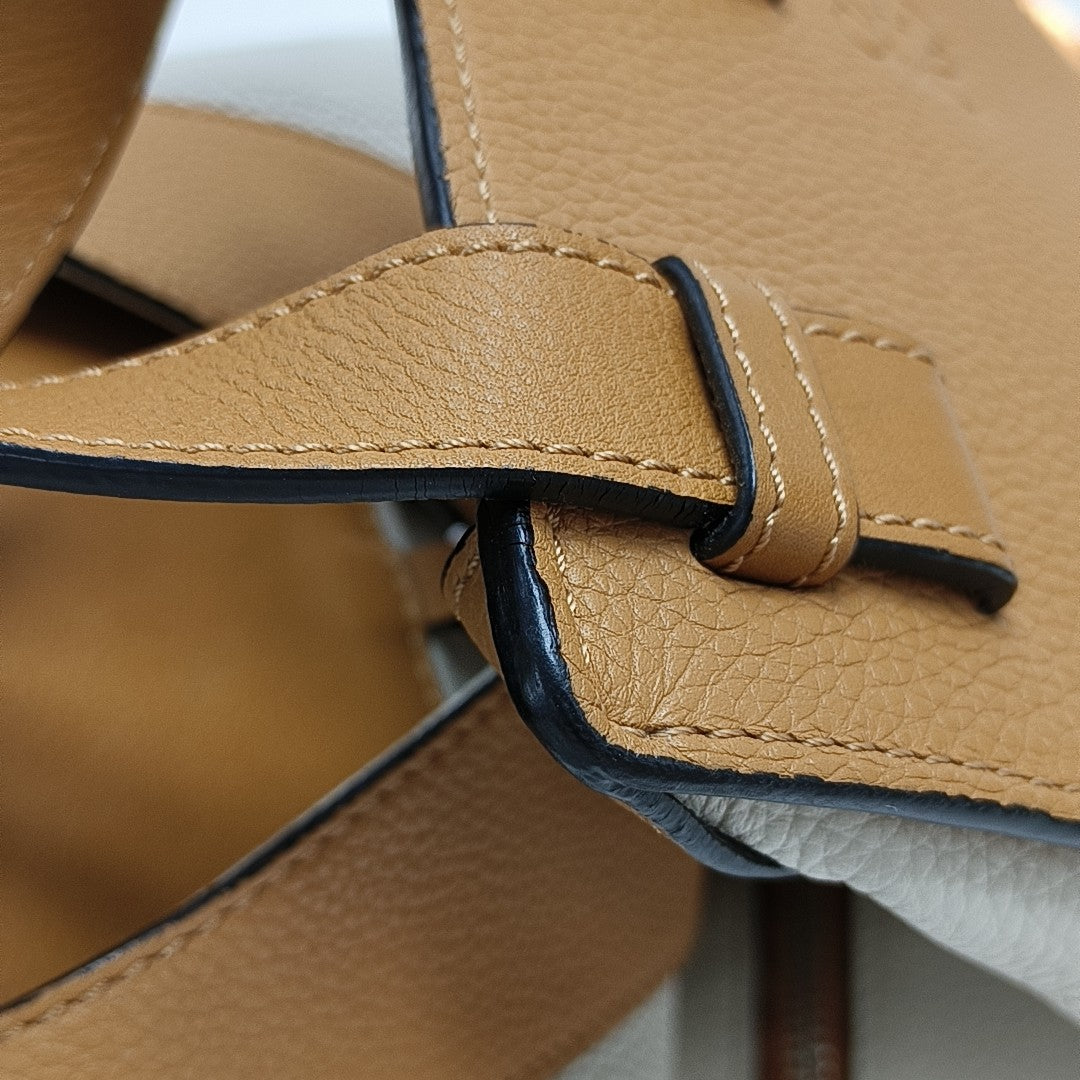 Hammock Small Calfskin Brown