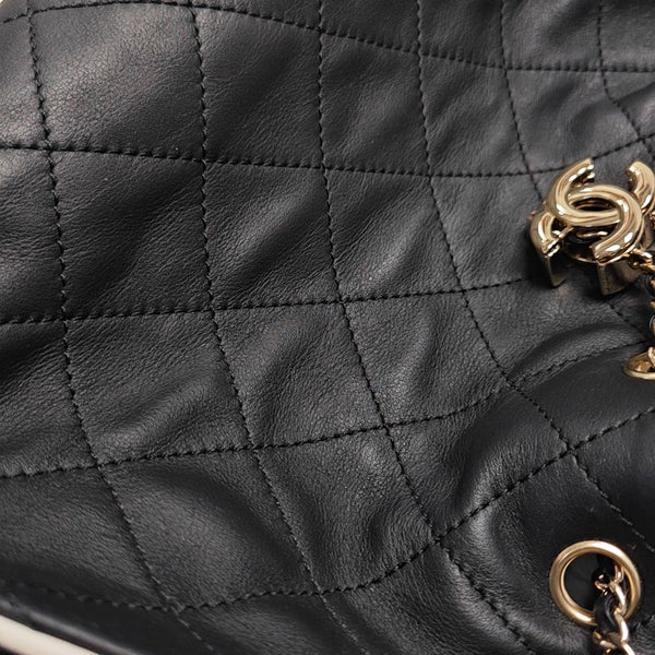 CHANEL 25 Small Quilted Calfskin Black