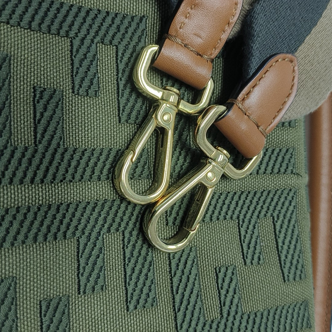 Baguette Medium Canvas Green