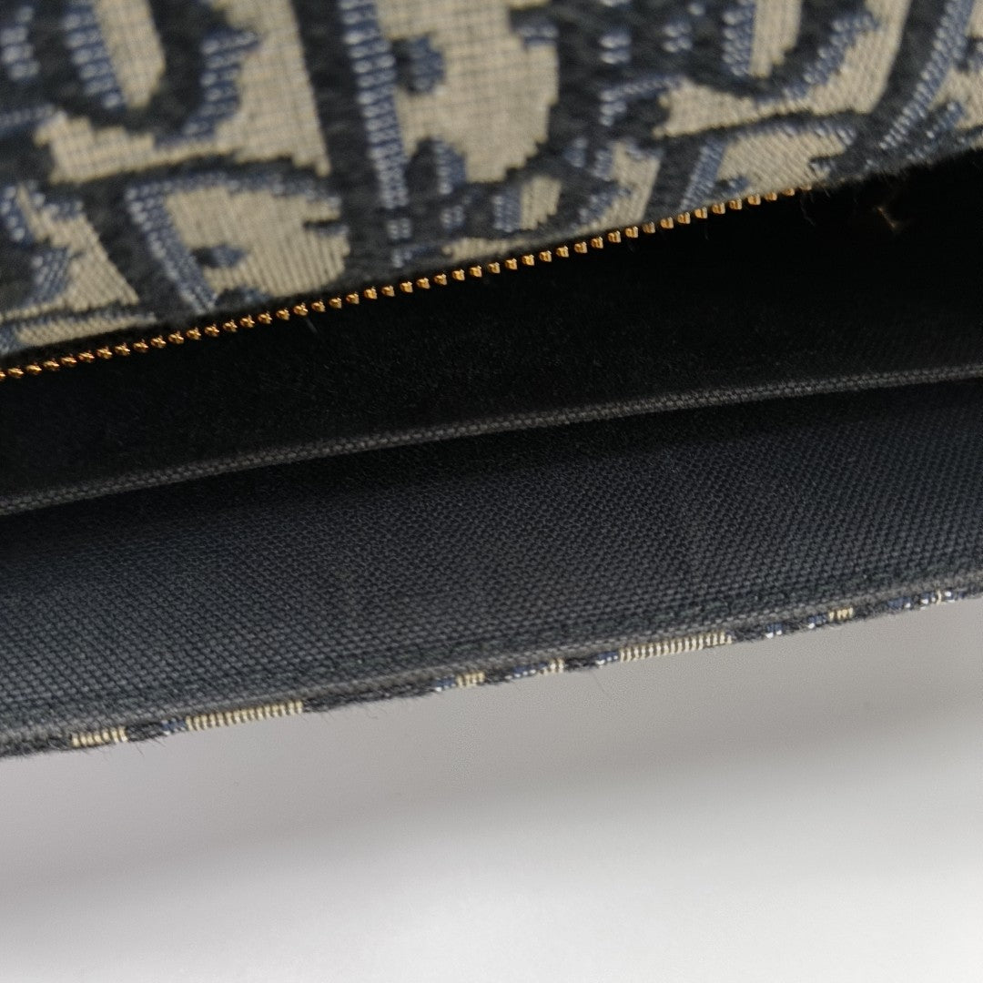 30 Montaigne Oblique Canvas Blue
