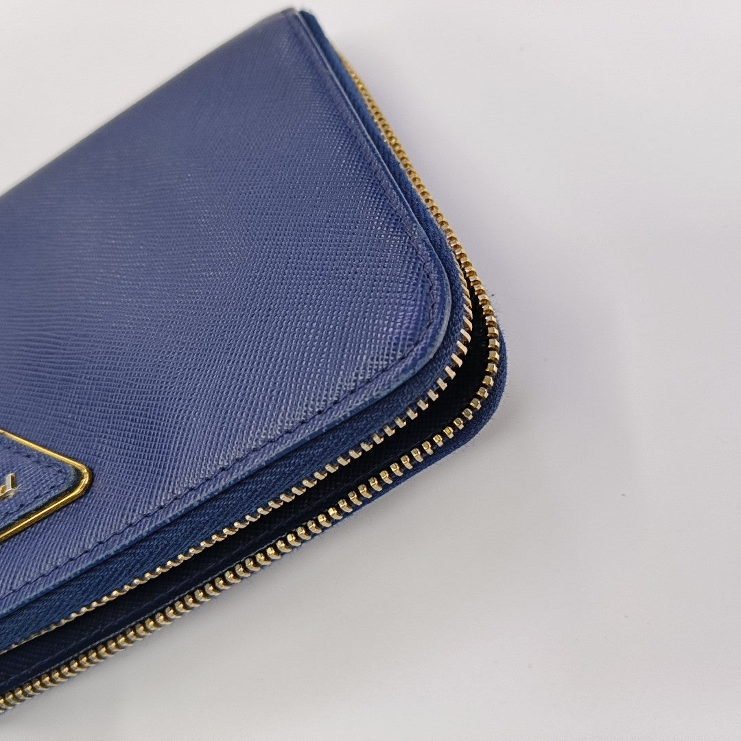 Zippy Wallet Saffiano Calfskin Blue Wallet