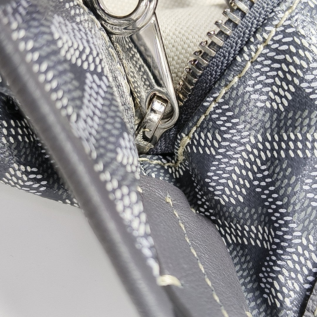 Hobo Coated Canvas Gray