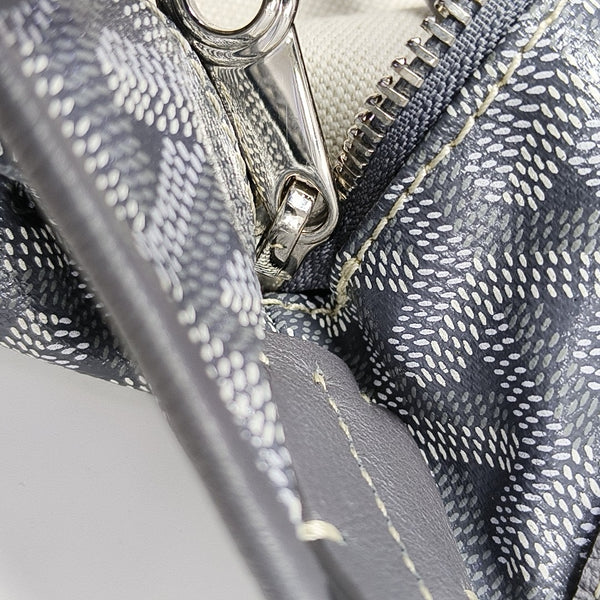 Hobo Coated Canvas Gray