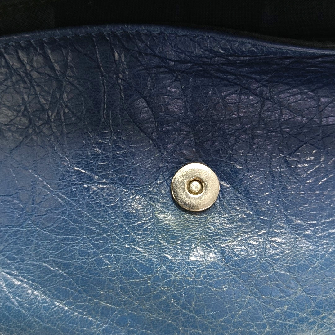 Authenticated pre-owned  Classic City Lambskin Blue - Crossbody Bag at Looply
