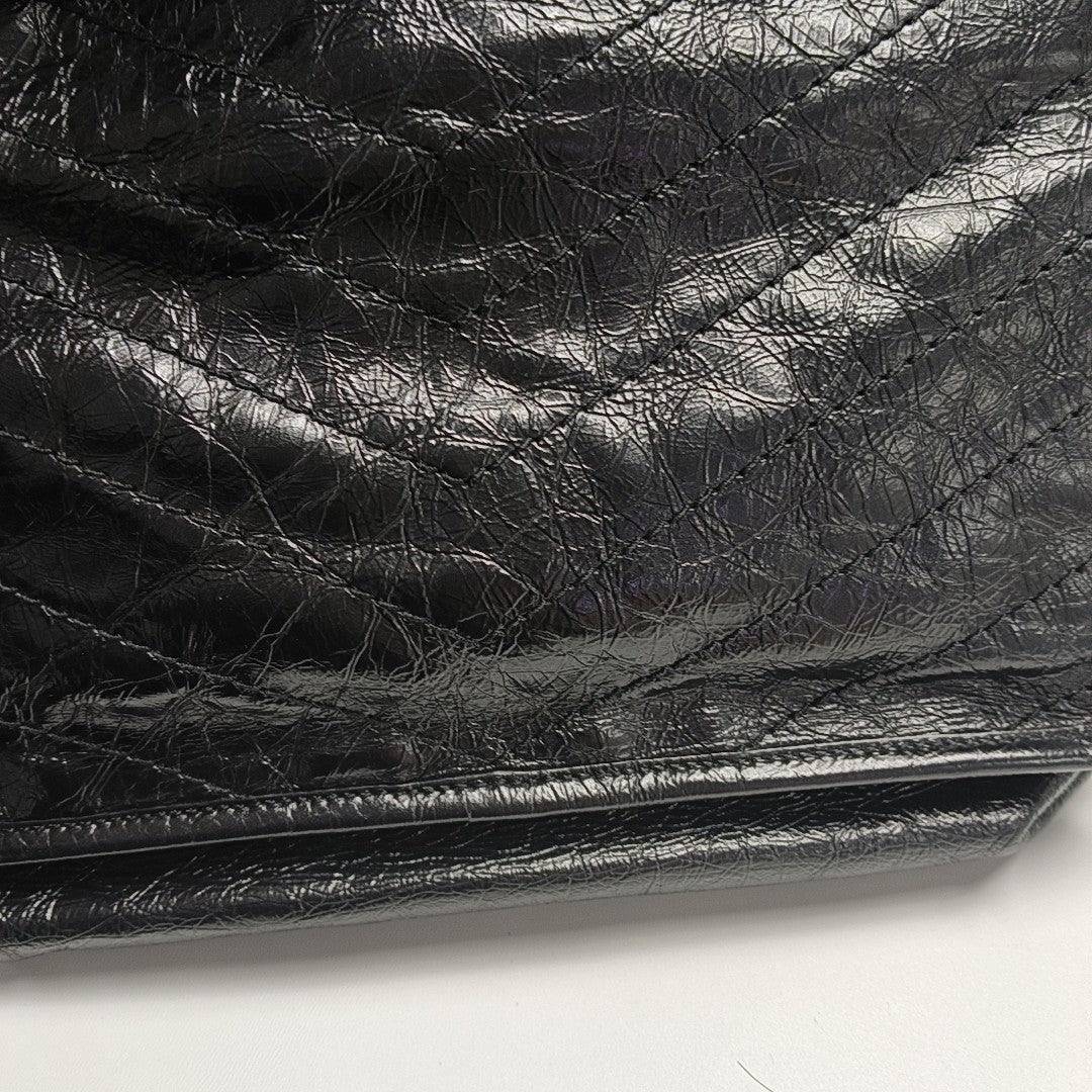 NIKI Medium Chevron Calfskin Black