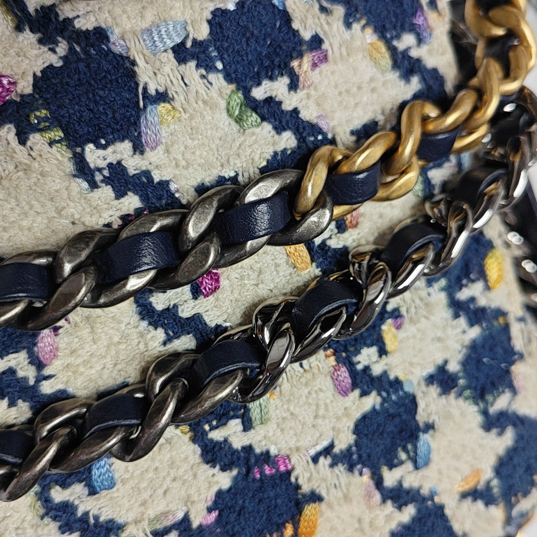 CHANEL 19 WOC Wool Beige