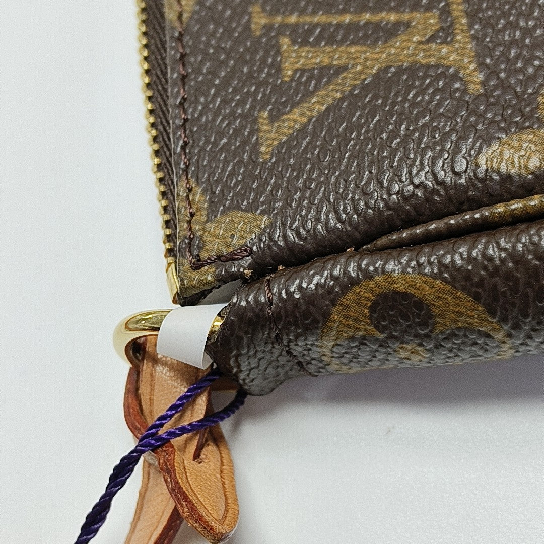 ACCESSOIRES Monogram Coated Canvas Brown
