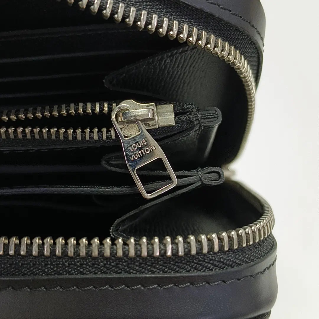 ZIPPY GM Damier Graphite Coated Canvas Gray