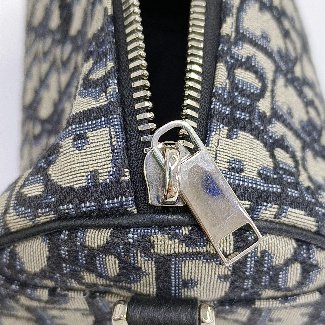 Travel Kit Oblique Canvas Blue