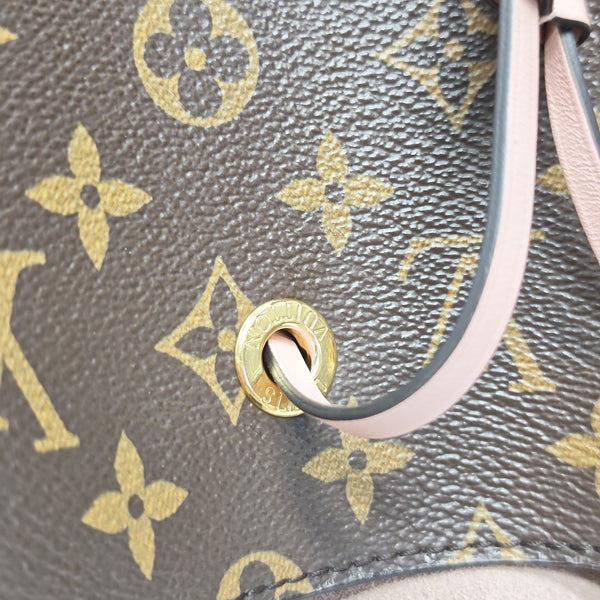 NÉONOÉ MM Monogram Coated Canvas Brown