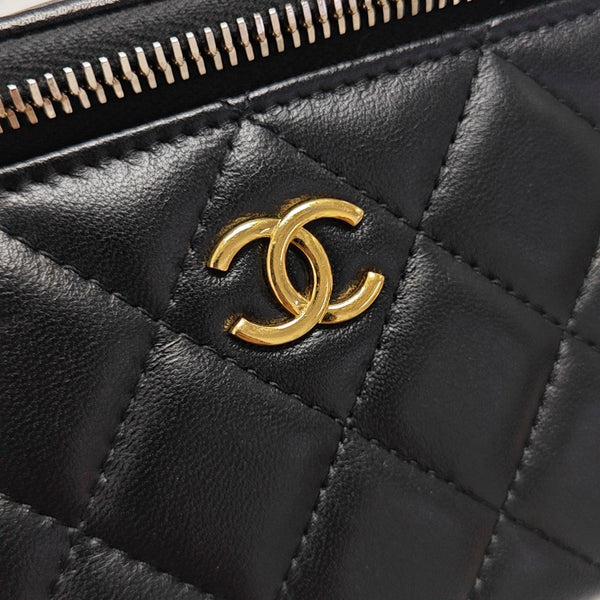 VANITY CASE Small Quilted Lambskin Black