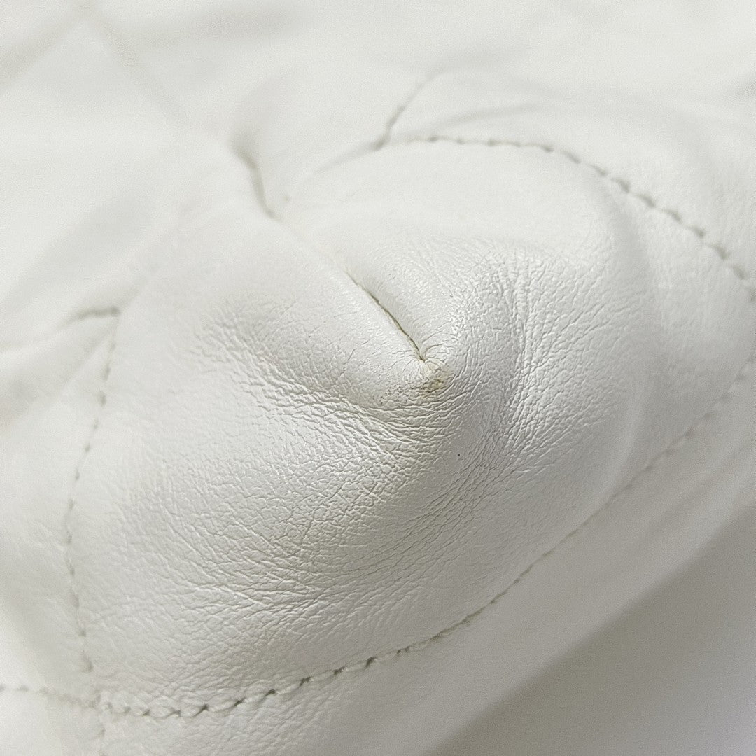 CHANEL 22 Small Quilted Calfskin White
