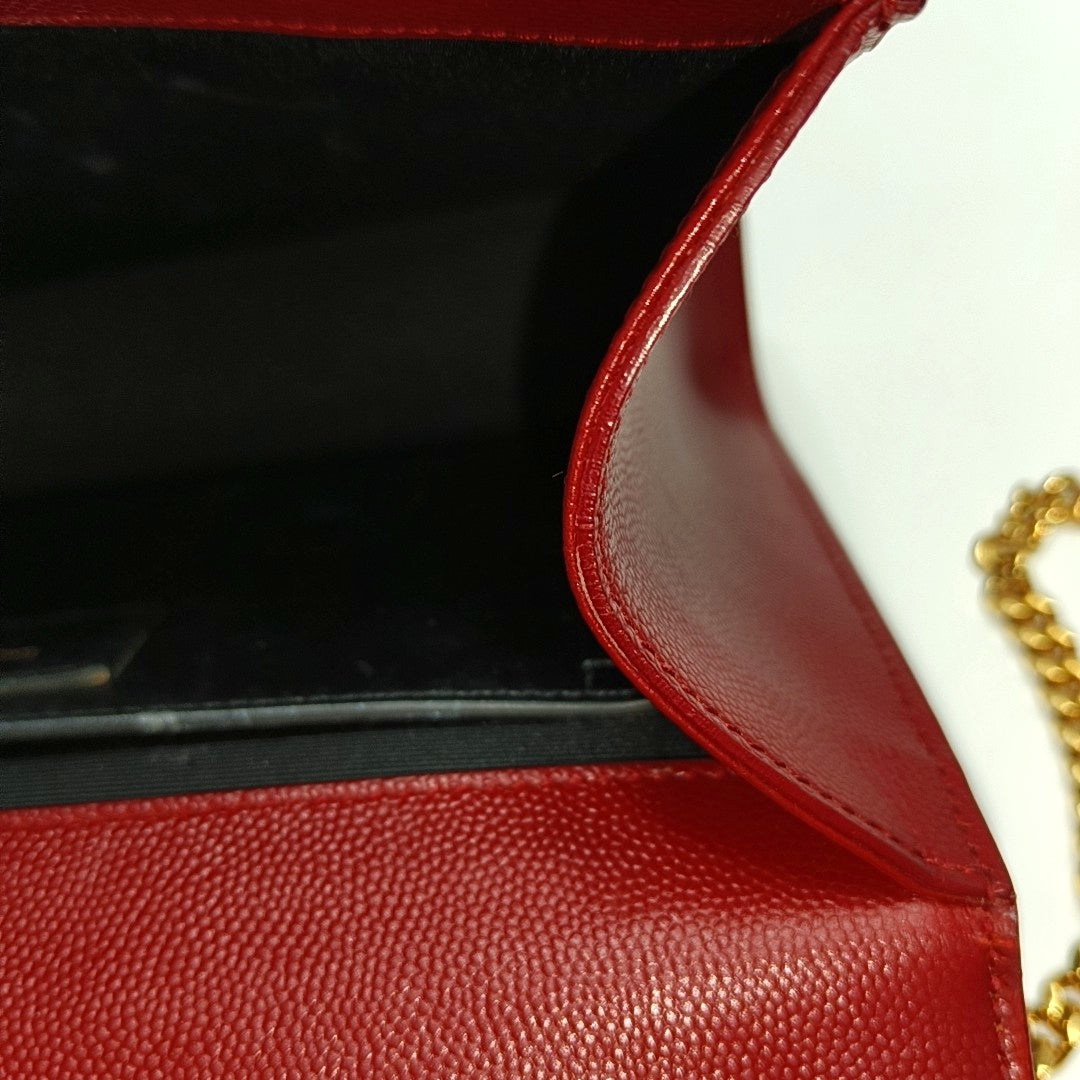 Authenticated pre-owned  KATE Medium Calfskin Red - Shoulder Bag at Looply