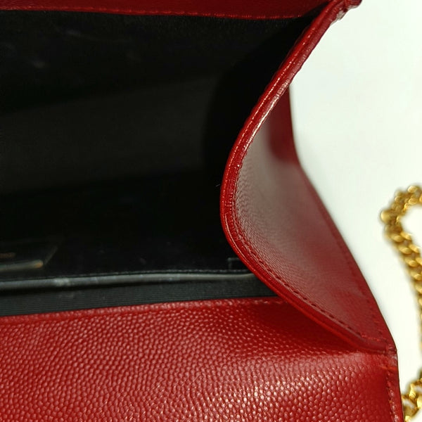 Authenticated pre-owned  KATE Medium Calfskin Red - Shoulder Bag at Looply