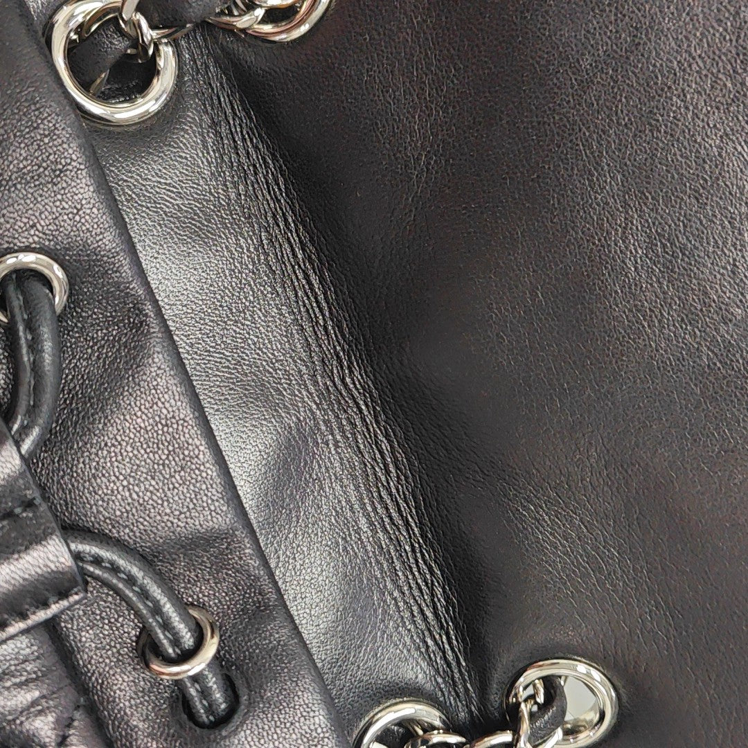 URBAN SPIRIT Small Quilted Lambskin Black