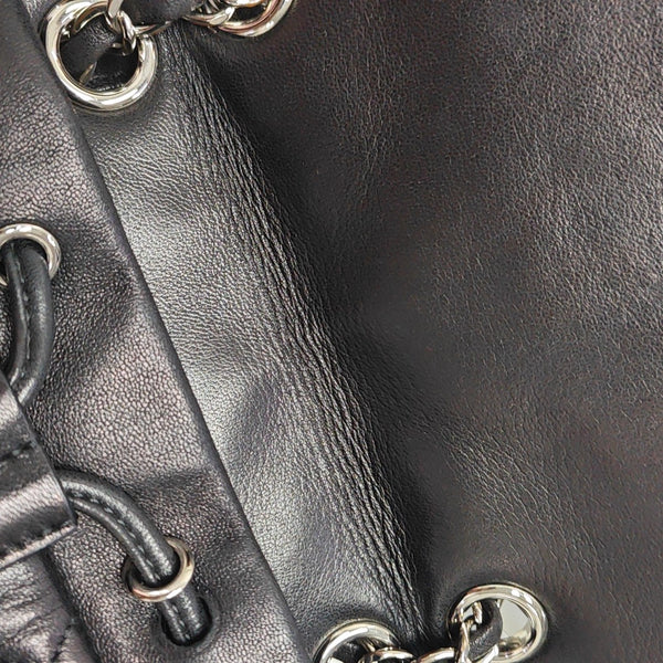 URBAN SPIRIT Small Quilted Lambskin Black