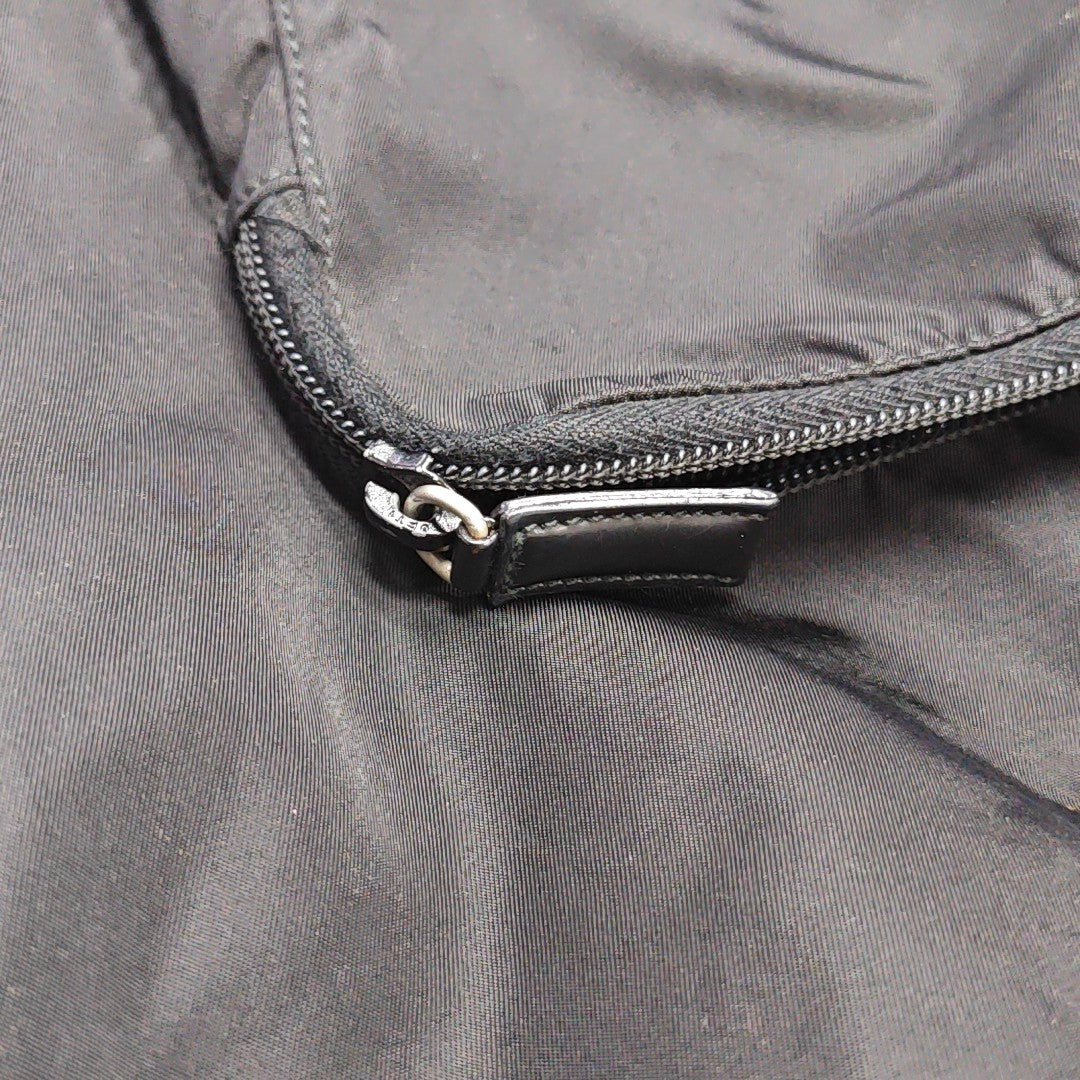 Vela Nylon Black