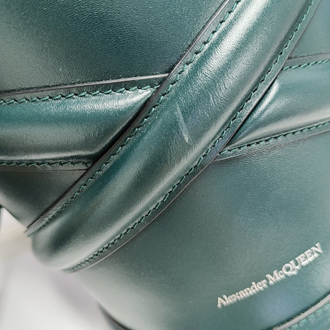 Calfskin Bucket Bag Green