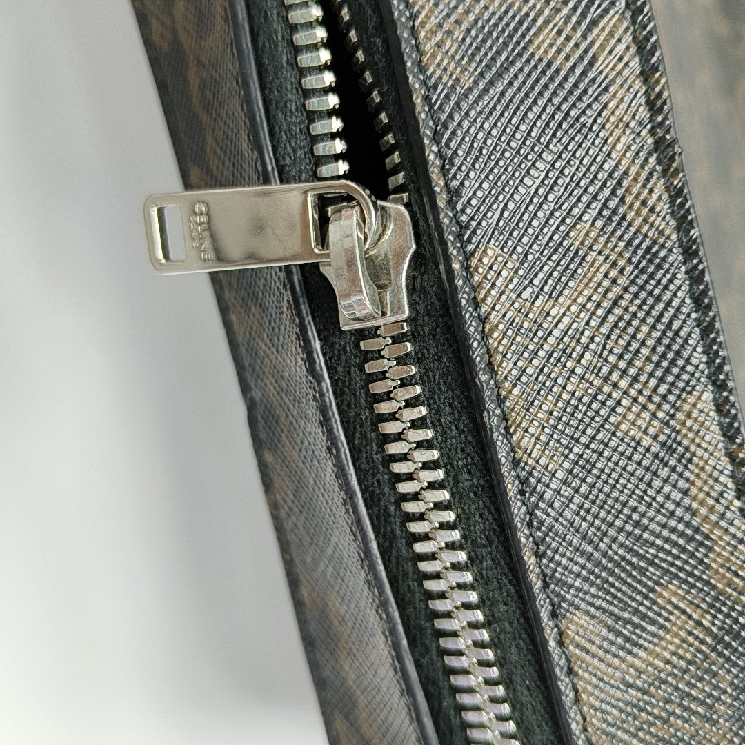 Authenticated pre-owned  TRIOMPHE CANVAS Small Coated Canvas Brown - Shoulder Bag at Looply