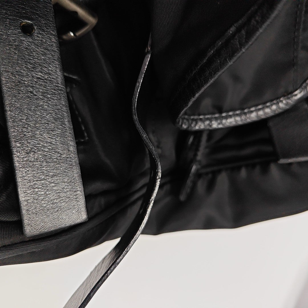 Vela Small Nylon Black