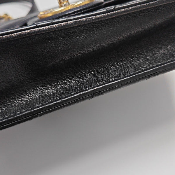 CLASSIC VERTICAL PEARL Medium Quilted Lambskin Black