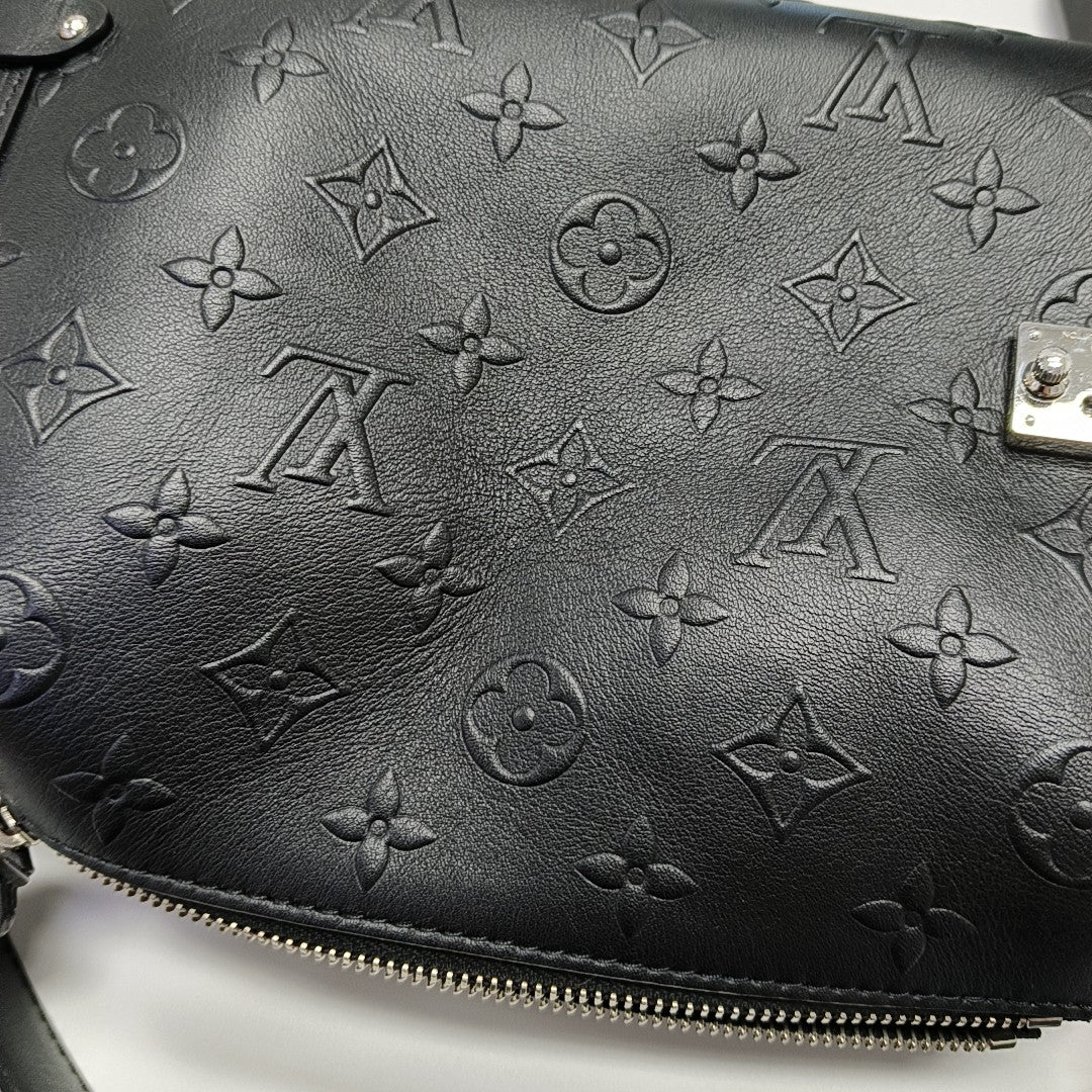 SIDE TRUNK MM Monogram Calfskin Black