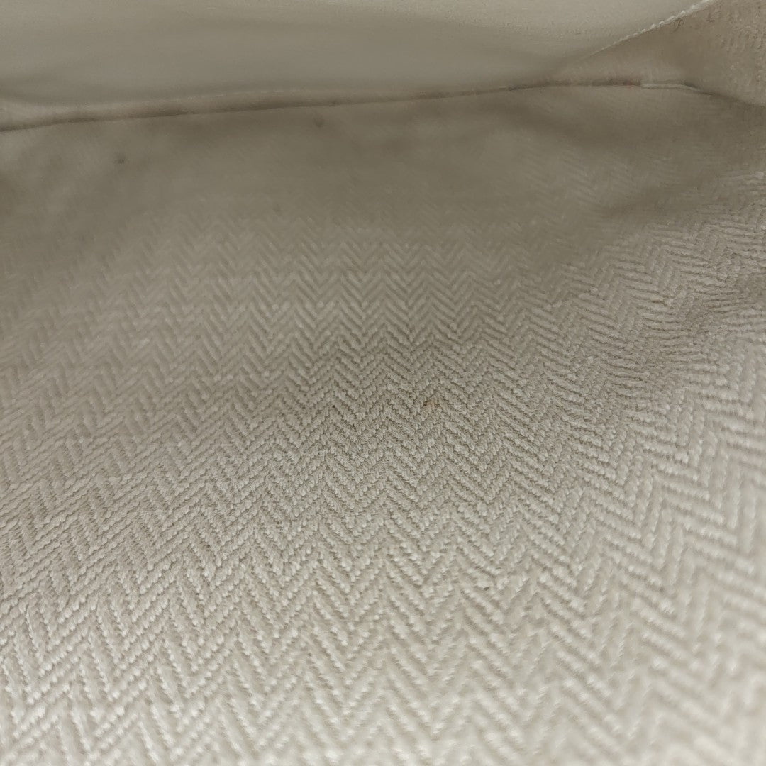 IVY Quilted Suede White