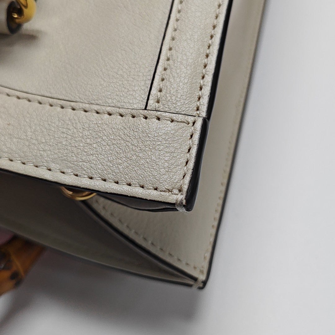 Diana Small Calfskin White