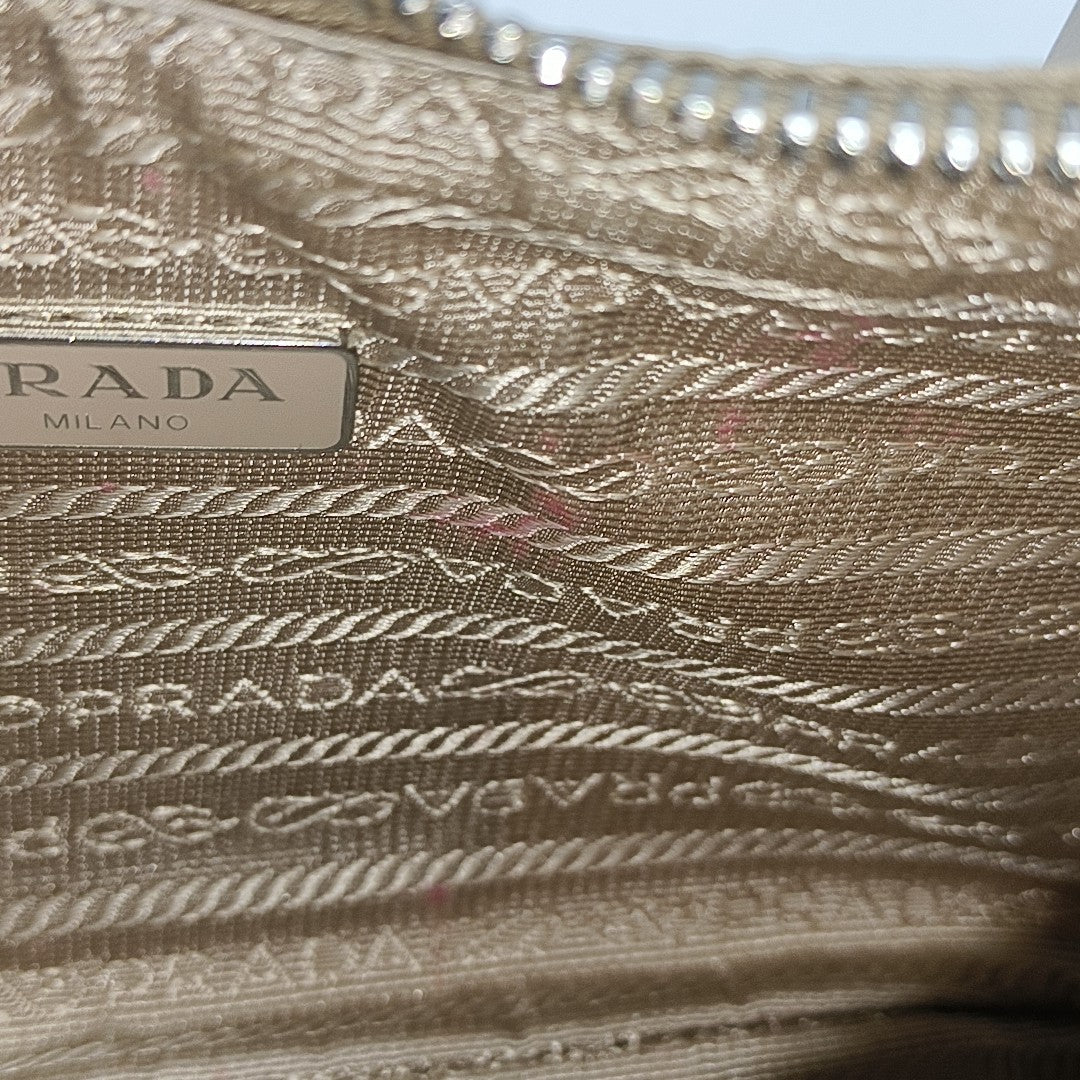 Re-Edition2005 Nylon Beige