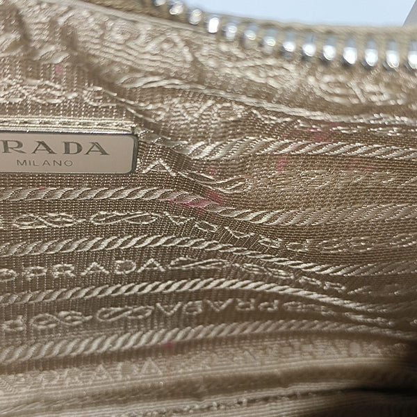 Re-Edition2005 Nylon Beige
