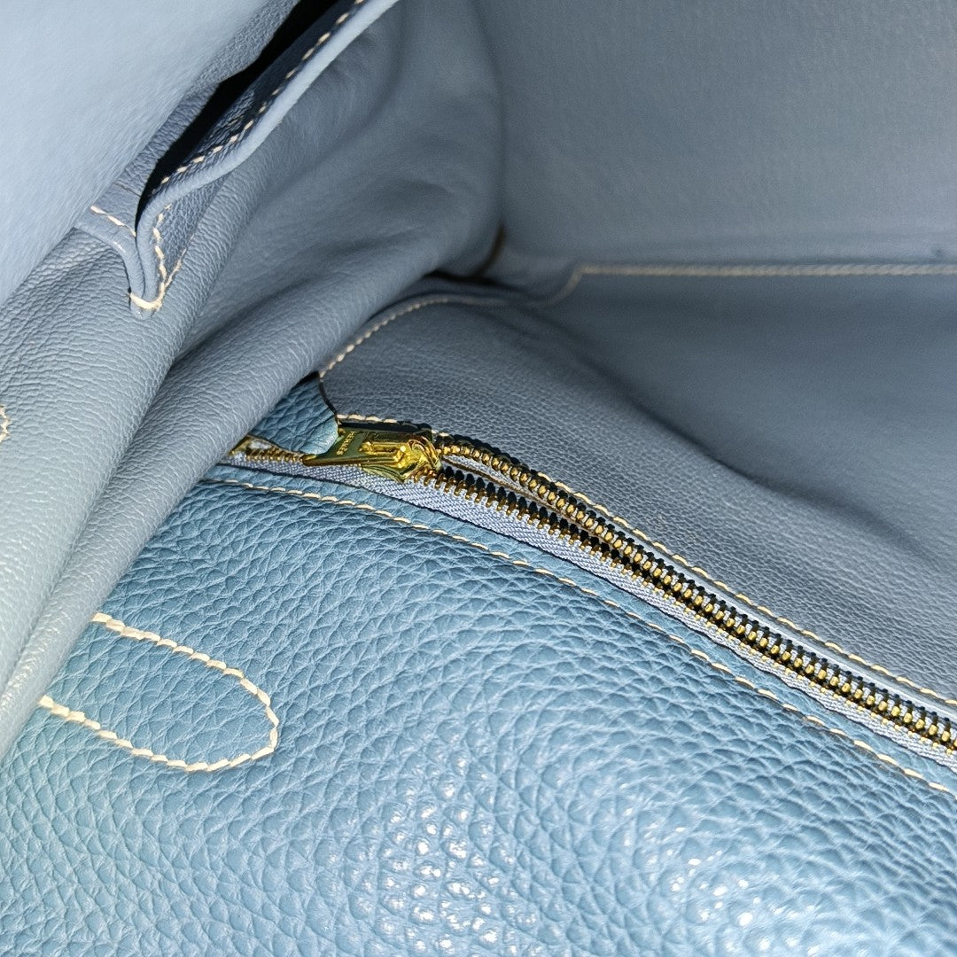 Kelly 35 Clemence Blue
