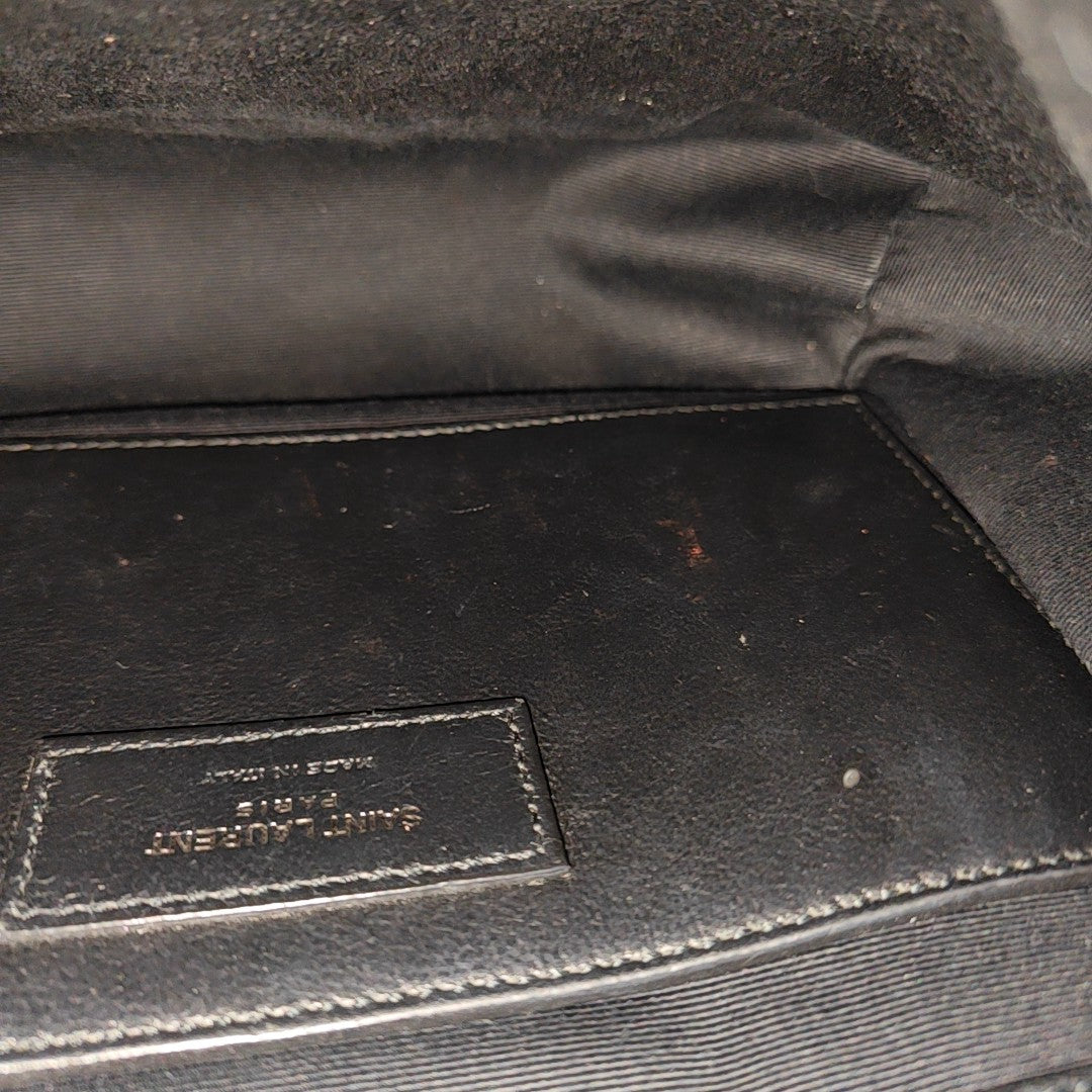 NIKI Small Chevron Calfskin Black