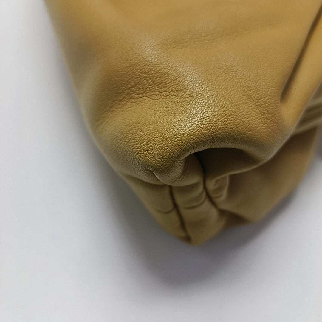 The Pouch Mini Calfskin Brown