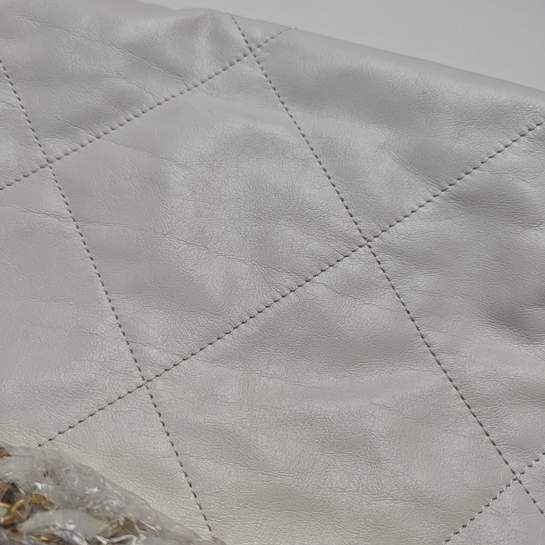 CHANEL 22 Small Quilted Calfskin White