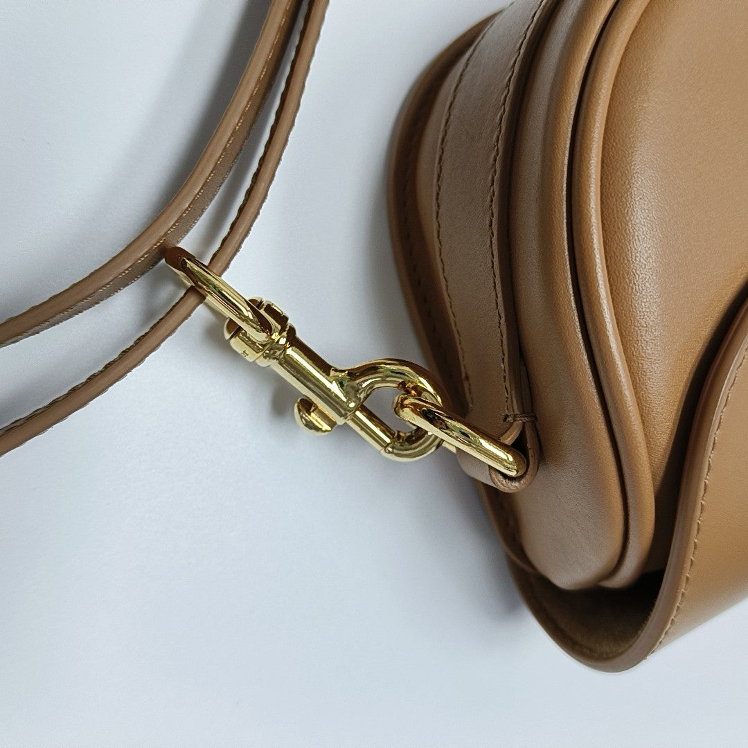Bobby Medium Calfskin Brown