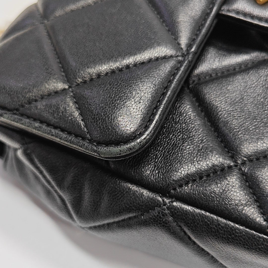 CLASSIC FLAP Mini Quilted Lambskin Black