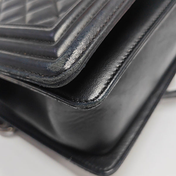 BOY CHANEL Medium Quilted Lambskin Black
