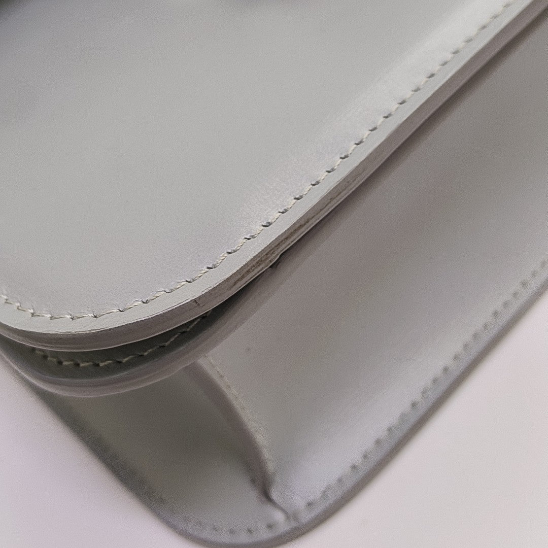 CLASSIC BOX Small Calfskin Blue