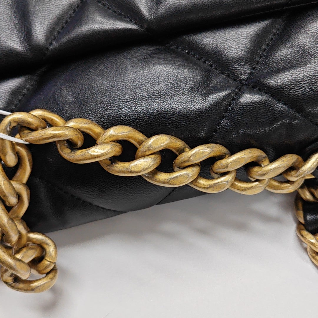 CHANEL 19 Small Quilted Lambskin Black