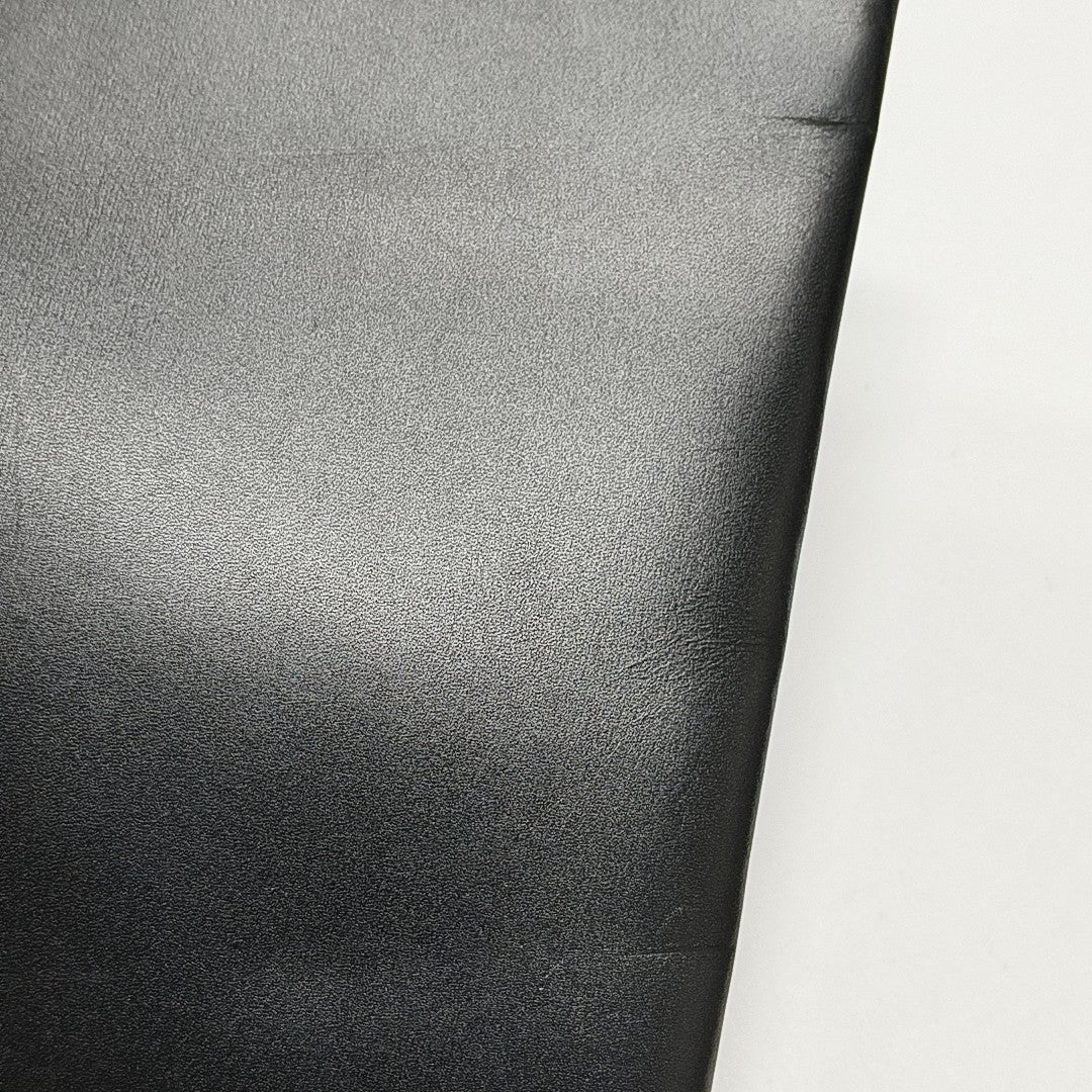 Calfskin Clutch Medium Black